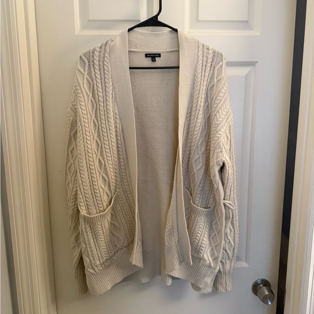 Cream Cozy Knit Cardigan with Elegant Design